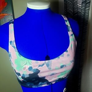 Lululemon sport bra